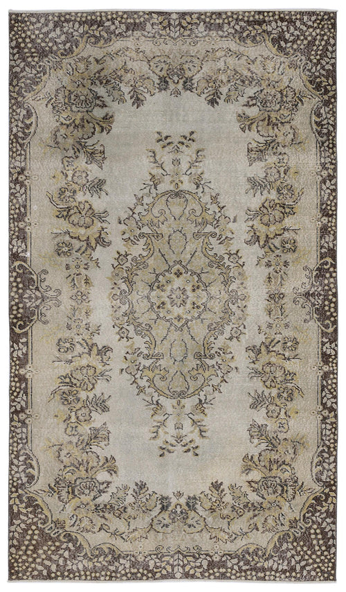 Load image 1 in gallery view. Domaex - Vintage Medallion Rug - 5'5 X 9'5