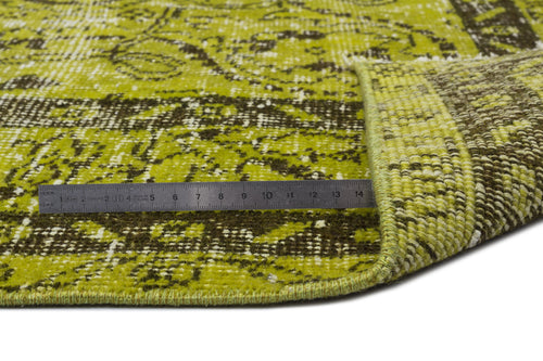 Load image 1 in gallery view. Broluan - Vintage Medallion Rug - 5'8 X 9'7