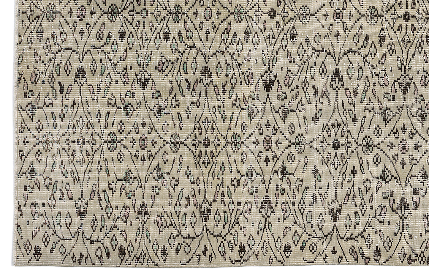 Likuil - Vintage Floral Rug - 5'5 X 8'11