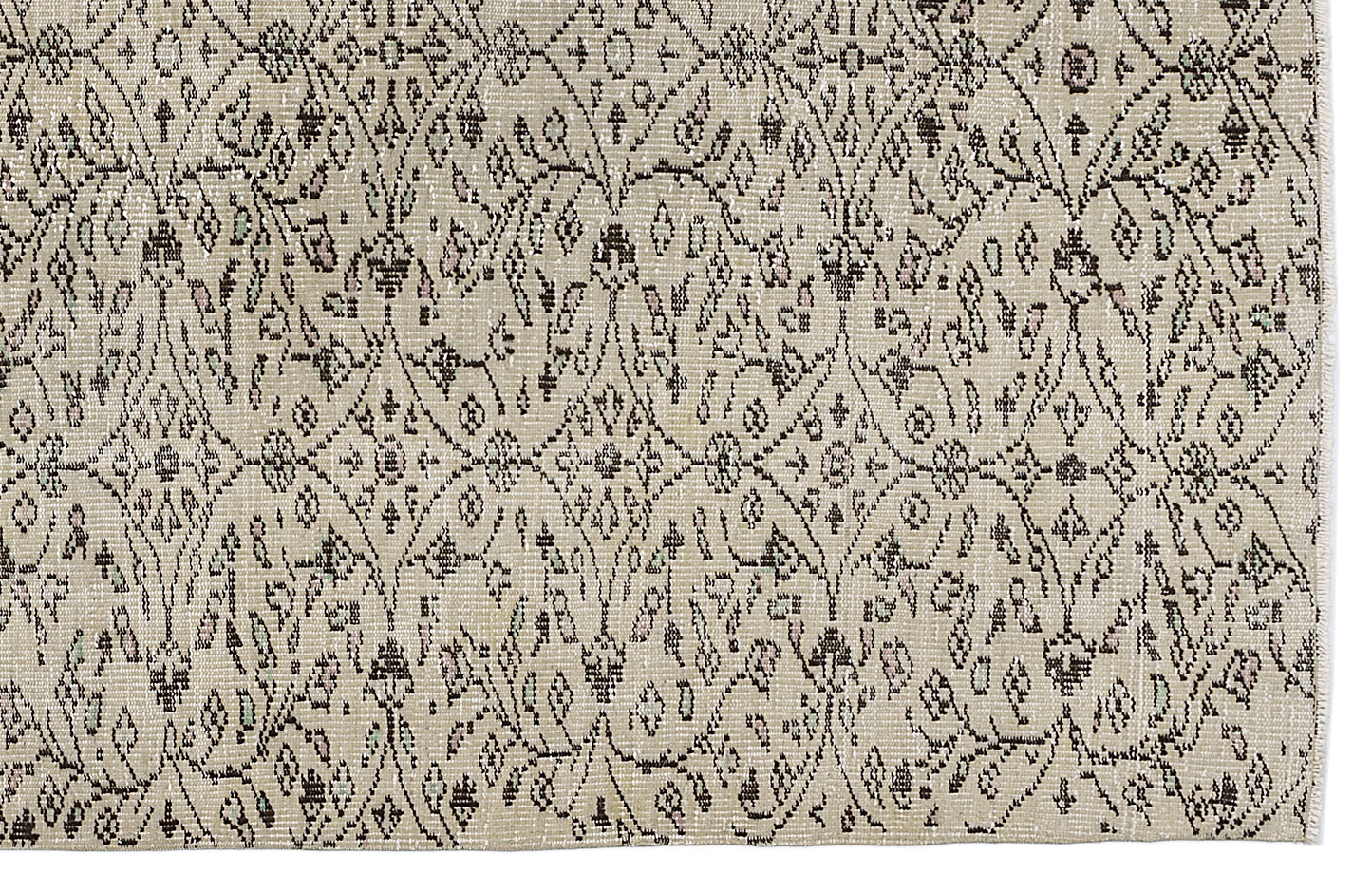 Likuil - Vintage Floral Rug - 5'5 X 8'11