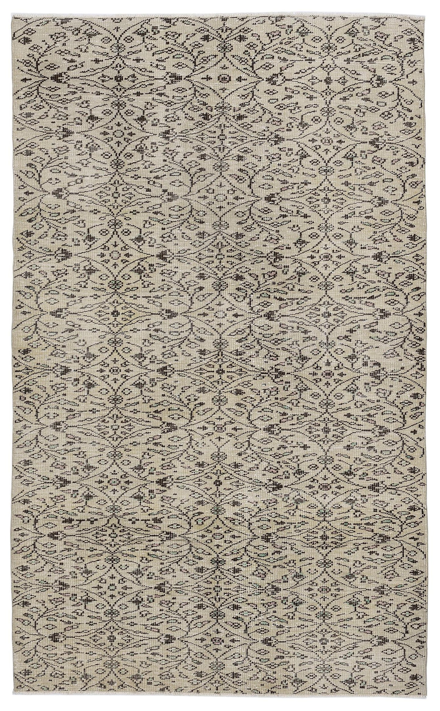 Likuil - Vintage Floral Rug - 5'5 X 8'11