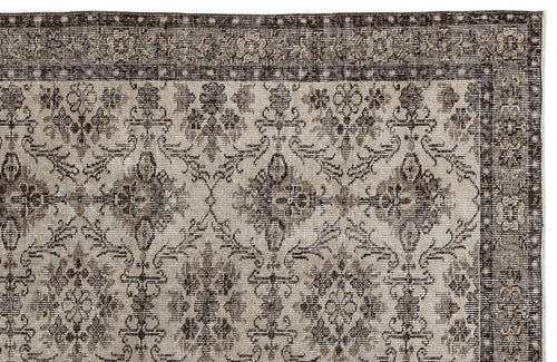 Load image 1 in gallery view. Bedera - Vintage Floral Rug - 5'0 X 8'1