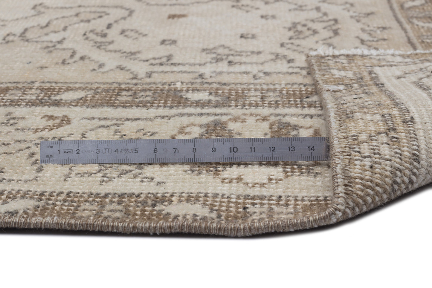 Clais - Vintage Medallion Rug - 5'6 X 9'1