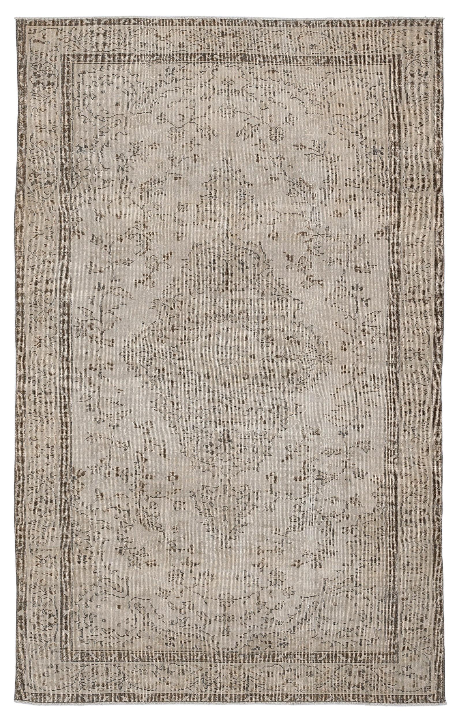 Clais - Vintage Medallion Rug - 5'6 X 9'1