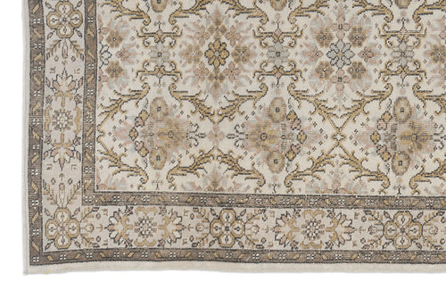 Load image 1 in gallery view. Paumuyn - Vintage Floral Rug - 6'3 X 9'9
