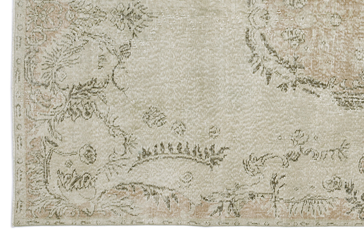 Graex - Vintage Medallion Rug - 5'6 X 9'9