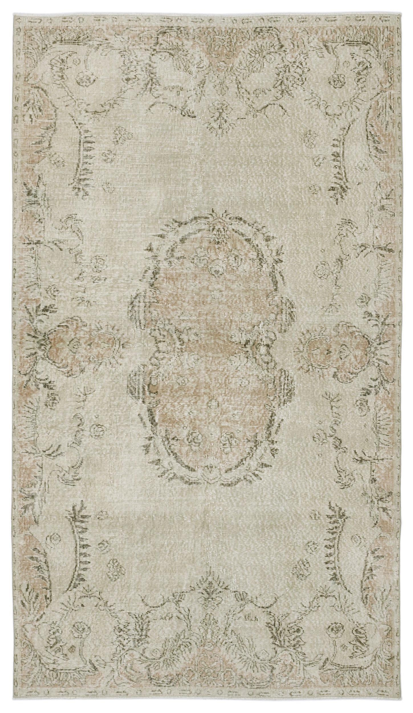 Graex - Vintage Medallion Rug - 5'6 X 9'9