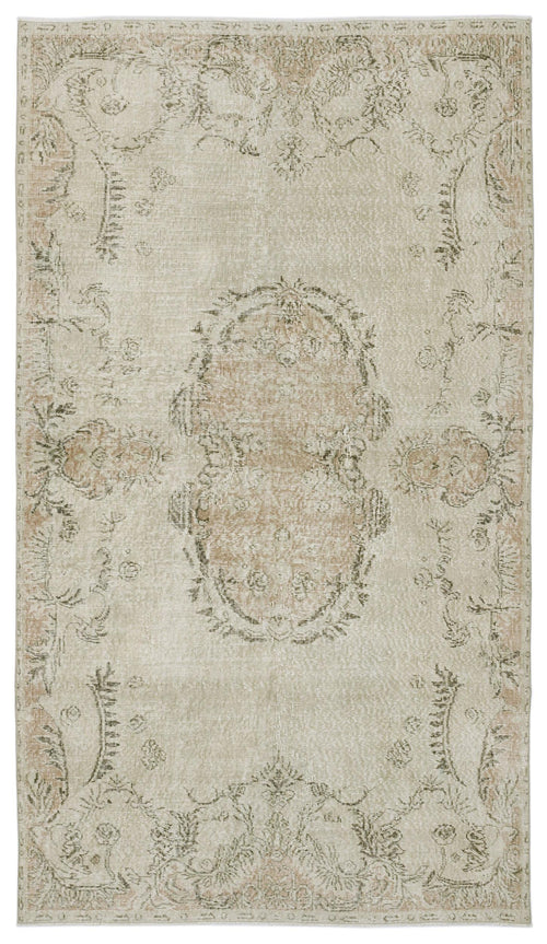 Load image 1 in gallery view. Graex - Vintage Medallion Rug - 5'6 X 9'9