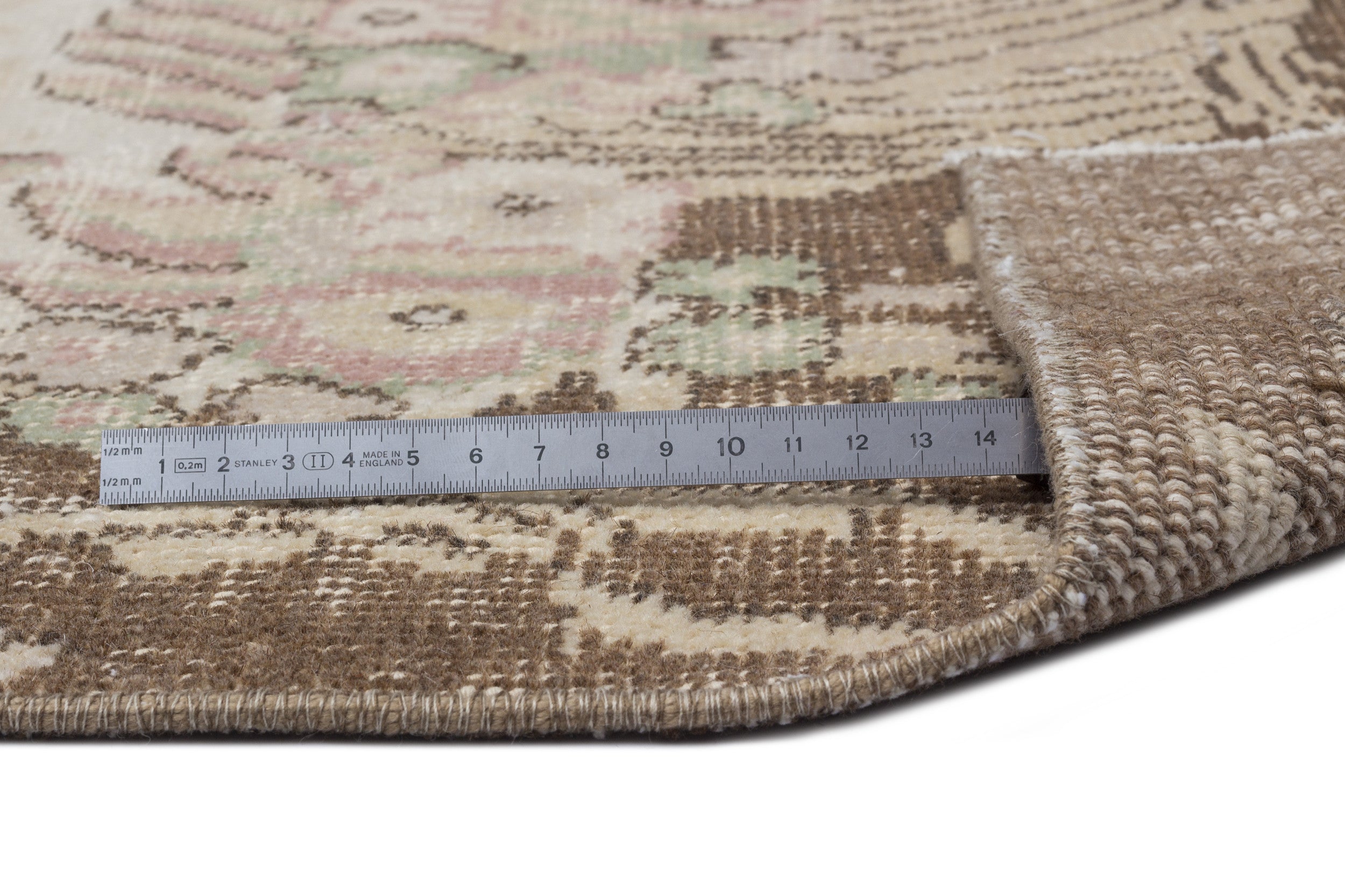 Bunura - Vintage Medallion Rug - 5'6 X 9'6