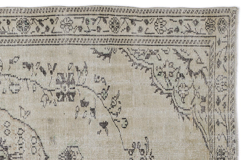 Load image 1 in gallery view. Lidail - Vintage Medallion Rug - 5'6 X 9'9