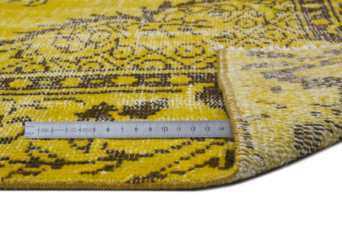 Load image 1 in gallery view. Graas - Vintage Medallion Rug - 5'5 X 9'1