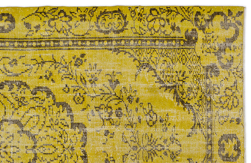 Load image 1 in gallery view. Graas - Vintage Medallion Rug - 5'5 X 9'1