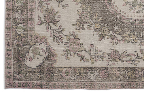 Bild 1 in Galerieansicht laden. Gomear - Vintage Medallion Rug - 5'10 X 9'5
