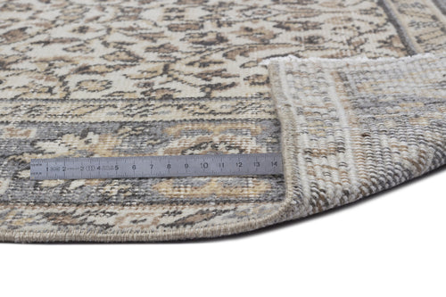 Load image 1 in gallery view. Keura - Vintage Floral Rug - 6'0 X 9'7