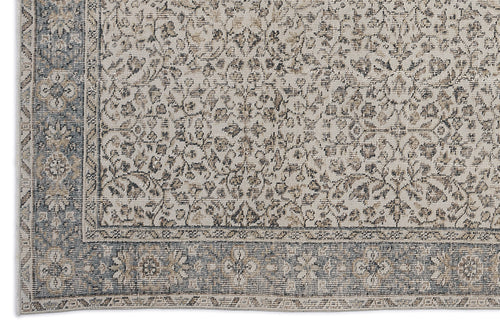 Load image 1 in gallery view. Keura - Vintage Floral Rug - 6'0 X 9'7