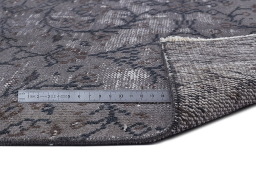 Load image 1 in gallery view. Trazoma - Vintage Floral Rug - 5'4 X 9'1