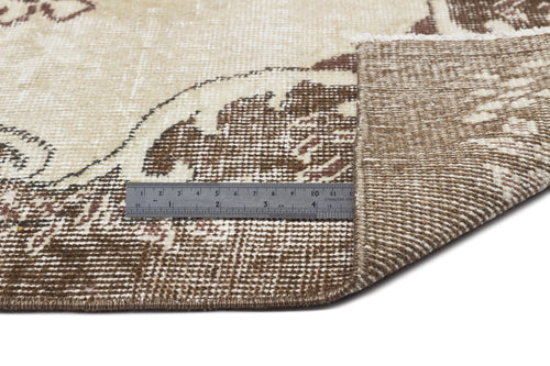 Load image 1 in gallery view. Gipota - Vintage Medallion Rug - 5'7 X 9'5