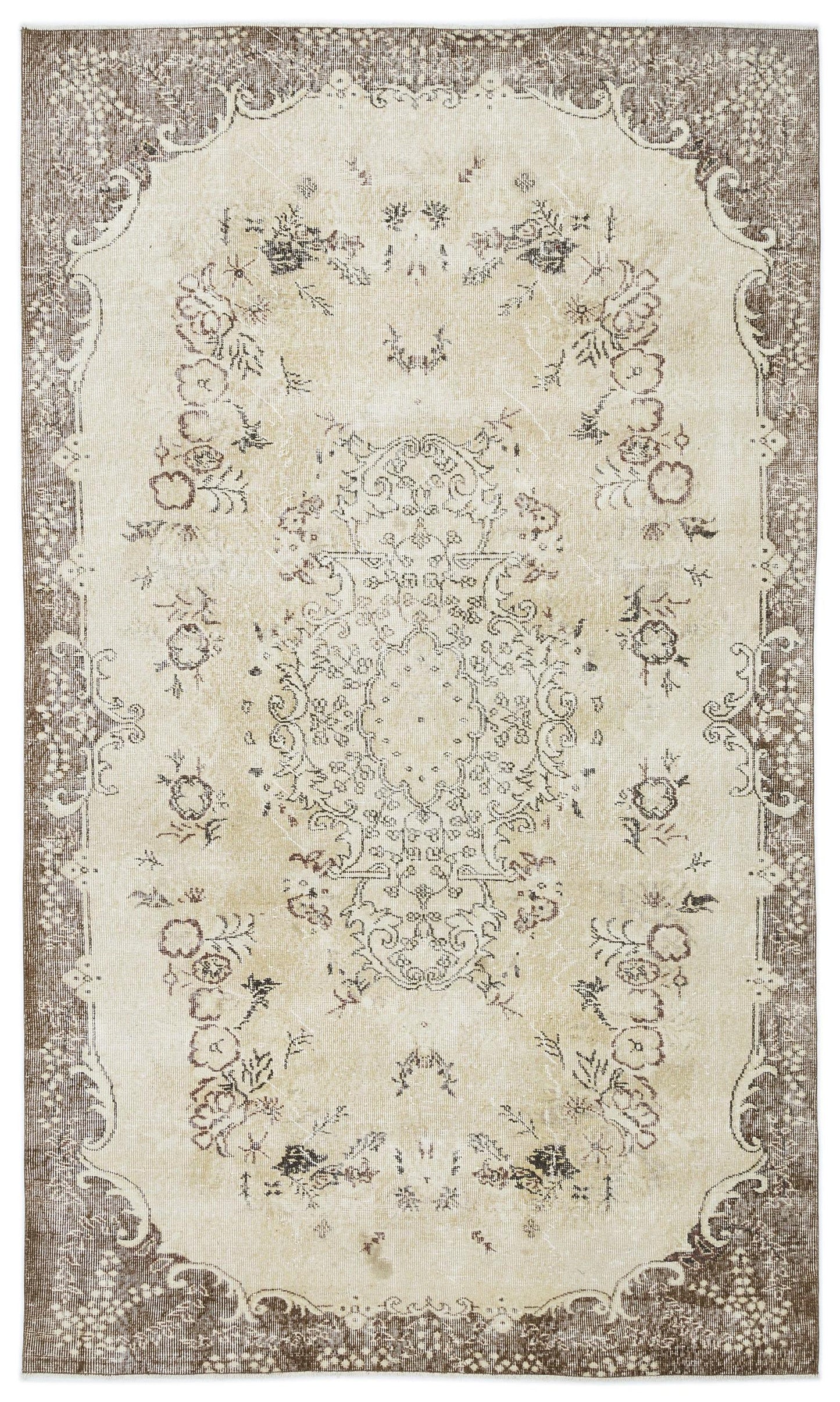 Gipota - Vintage Medallion Rug - 5'7 X 9'5