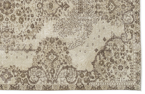 Load image 1 in gallery view. Drana - Vintage Medallion Rug - 5'3 X 8'8