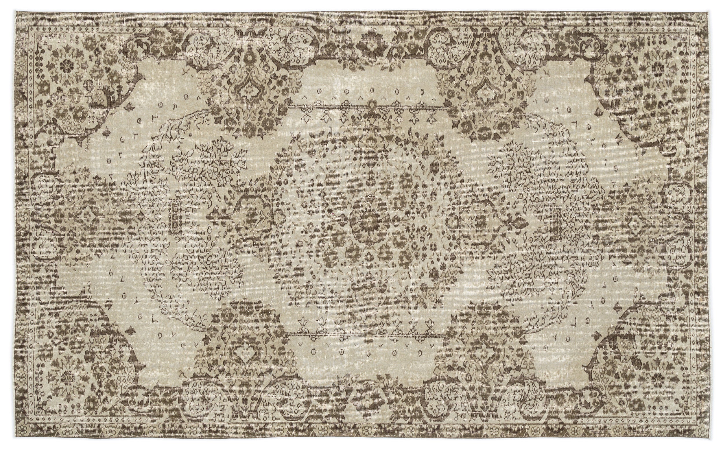 Drana - Vintage Medallion Rug - 5'3 X 8'8
