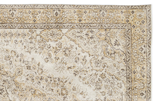 Load image 1 in gallery view. Zasola - Vintage Medallion Rug - 5'10 X 9'6