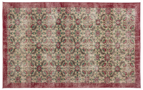 Load image 1 in gallery view. Bruis - Vintage Floral Rug - 5'5 X 9'5