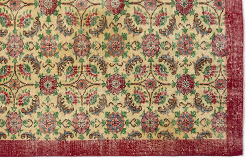 Load image 1 in gallery view. Breufeis - Vintage Floral Rug - 5'9 X 9'7
