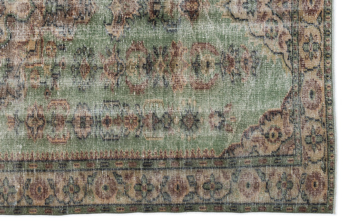 Bild 1 in Galerieansicht laden. Theel - Vintage Medallion Rug - 6'0 X 9'3