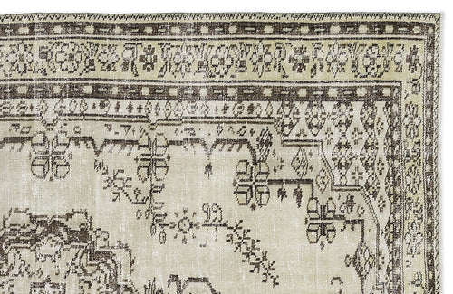 Load image 1 in gallery view. Fitoda - Vintage Medallion Rug - 6'1 X 8'8
