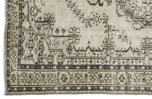 Load image 1 in gallery view. Fitoda - Vintage Medallion Rug - 6'1 X 8'8