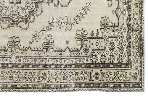 Load image 1 in gallery view. Fitoda - Vintage Medallion Rug - 6'1 X 8'8