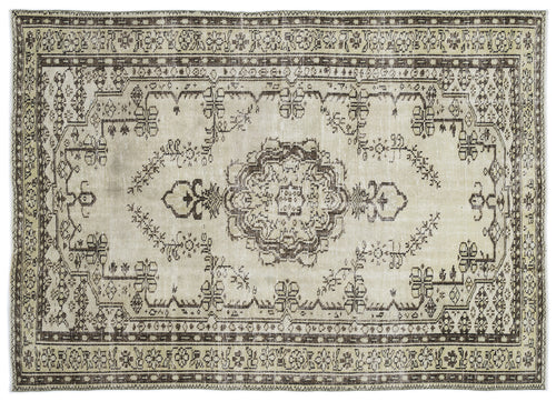 Load image 1 in gallery view. Fitoda - Vintage Medallion Rug - 6'1 X 8'8