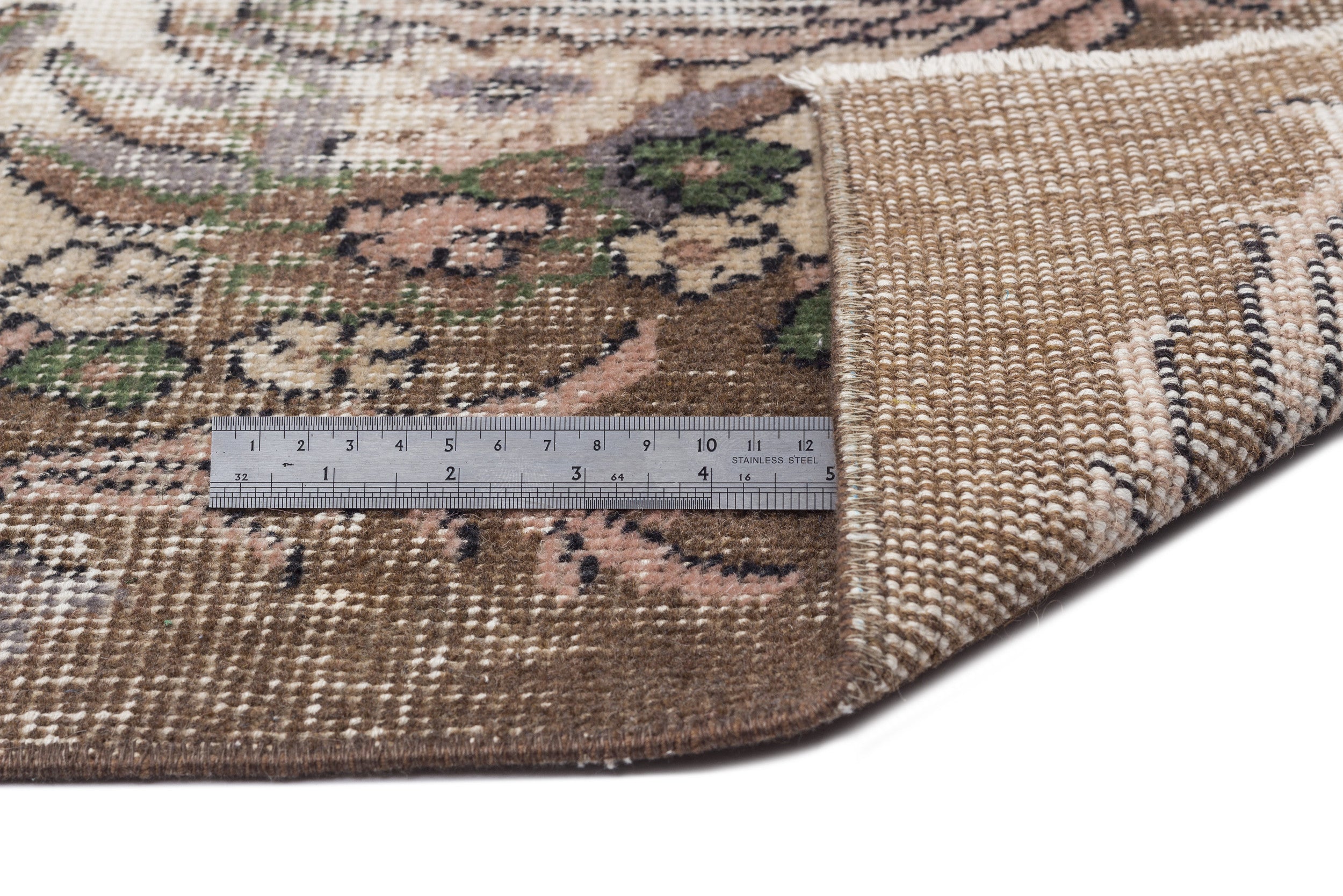 Ragoya - Vintage Medallion Rug - 5'5 X 9'10