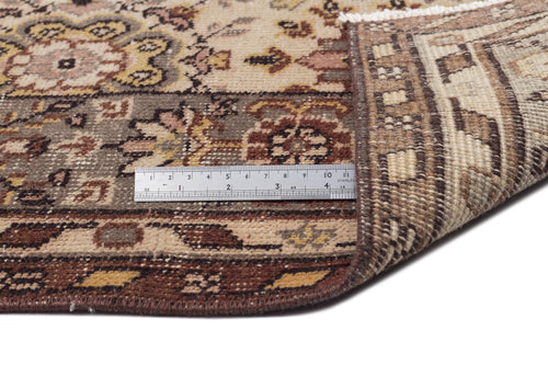 Load image 1 in gallery view. Frareva - Vintage Floral Rug - 5'6 X 9'2