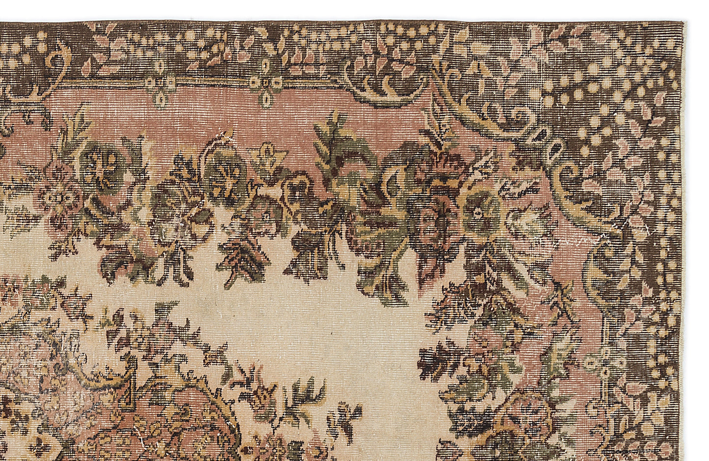 Nagaon - Vintage Medallion Rug - 5'4 X 9'5