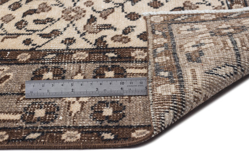Load image 1 in gallery view. Thaetaex - Vintage Floral Rug - 5'7 X 9'5