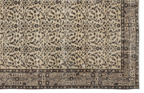 Load image 1 in gallery view. Thaetaex - Vintage Floral Rug - 5'7 X 9'5