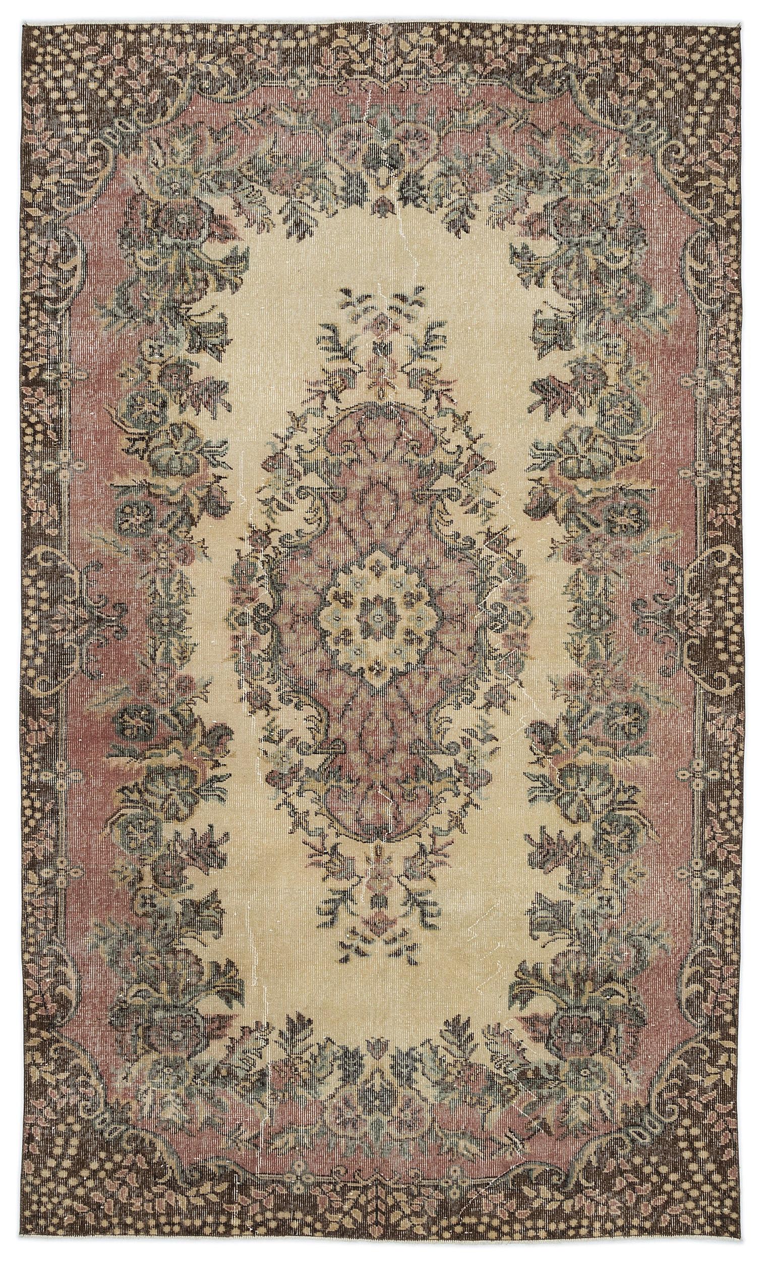 Pradiar - Vintage Medallion Rug - 5'6 X 9'4