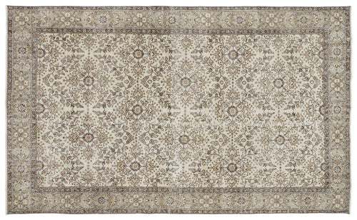 Load image 1 in gallery view. Baegael - Vintage Floral Rug - 5'10 X 9'11
