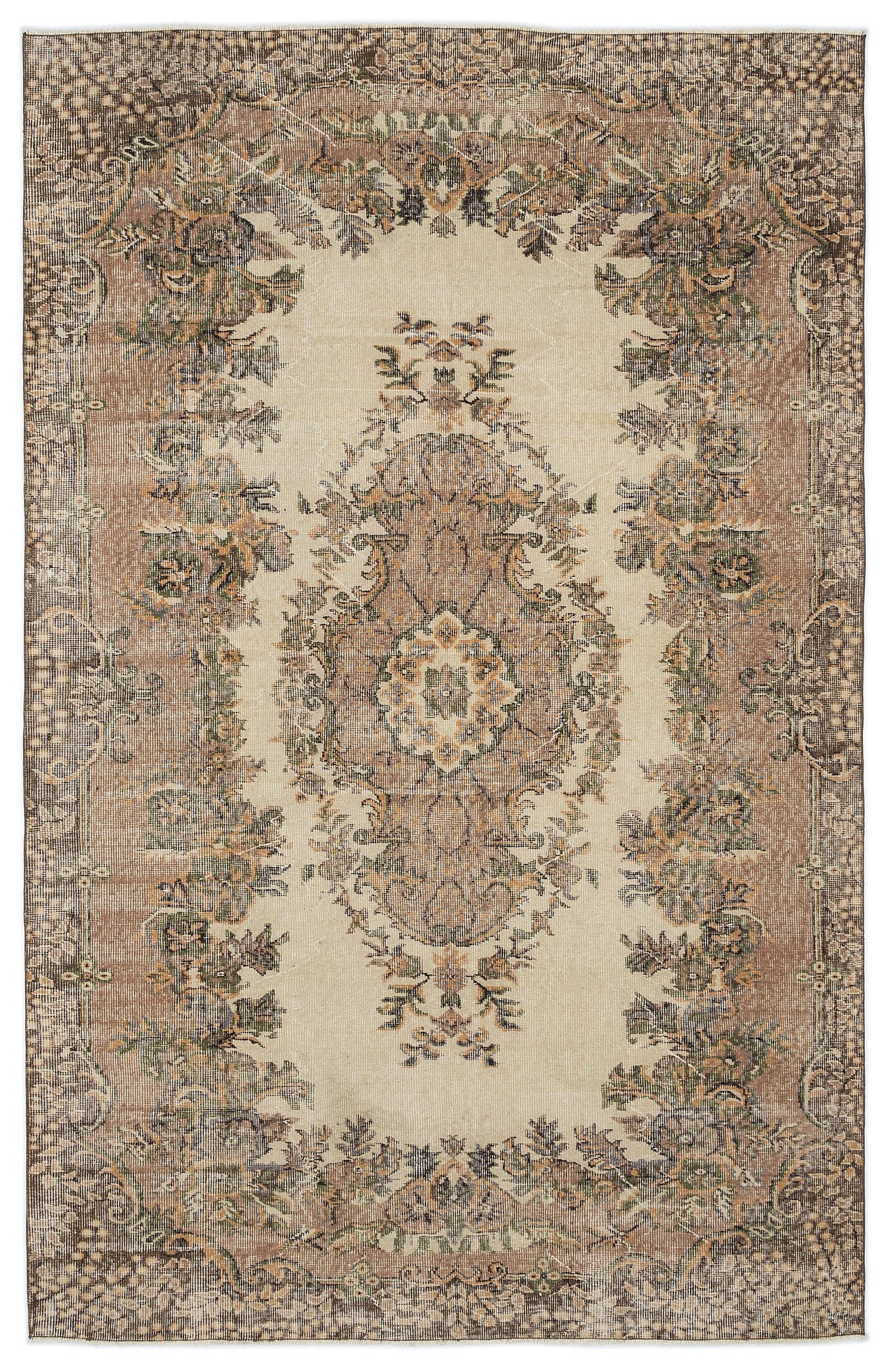 Vadeyn - Vintage Medallion Rug - 5'11 X 9'1