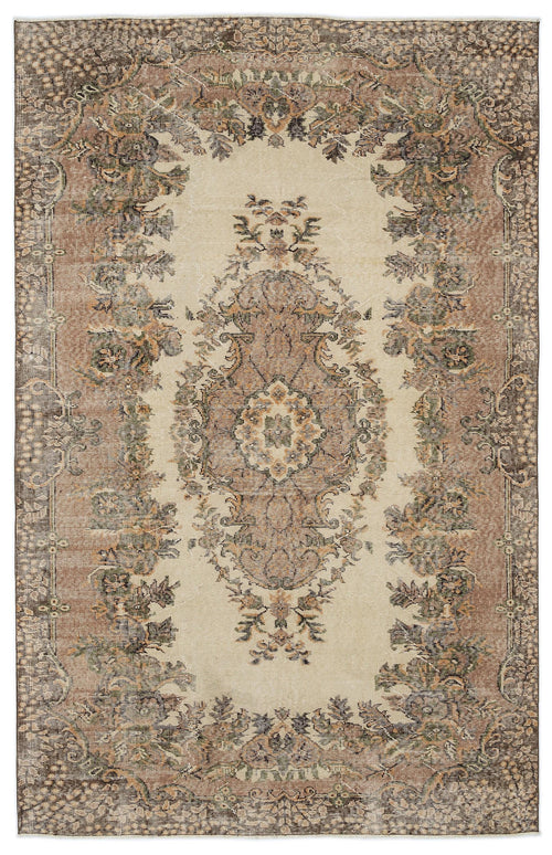 Load image 1 in gallery view. Vadeyn - Vintage Medallion Rug - 5'11 X 9'1
