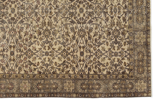 Load image 1 in gallery view. Loaveon - Vintage Floral Rug - 5'4 X 8'4