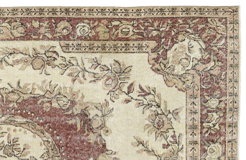 Bild 1 in Galerieansicht laden. Seduyn - Vintage Medallion Rug - 5'9 X 9'11