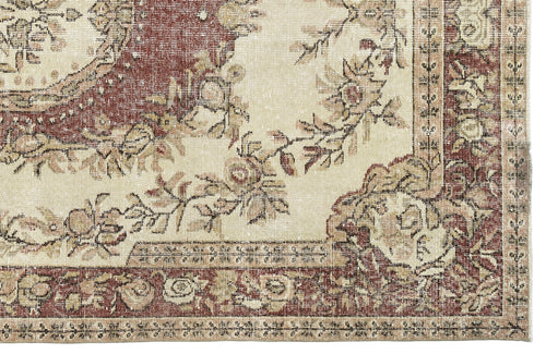 Bild 1 in Galerieansicht laden. Seduyn - Vintage Medallion Rug - 5'9 X 9'11