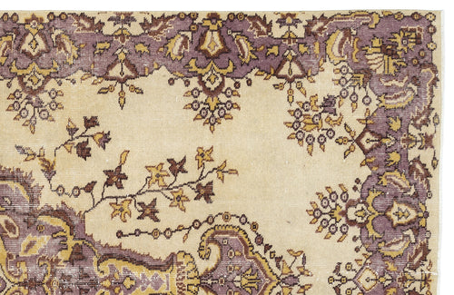 Bild 1 in Galerieansicht laden. Nepima - Vintage Medallion Rug - 5'5 X 10'0