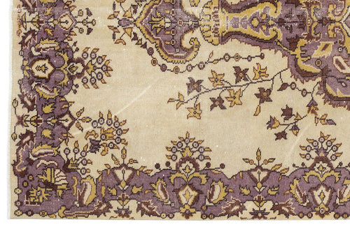 Bild 1 in Galerieansicht laden. Nepima - Vintage Medallion Rug - 5'5 X 10'0