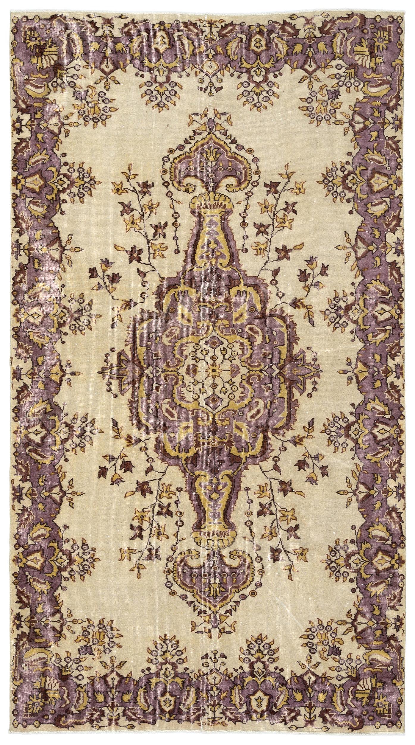 Nepima - Vintage Medallion Rug - 5'5 X 10'0