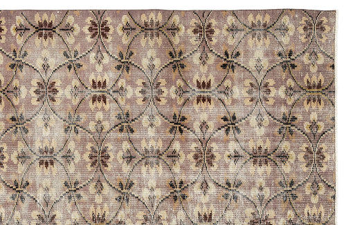 Load image 1 in gallery view. Viata - Vintage Floral Rug - 5'11 X 9'7