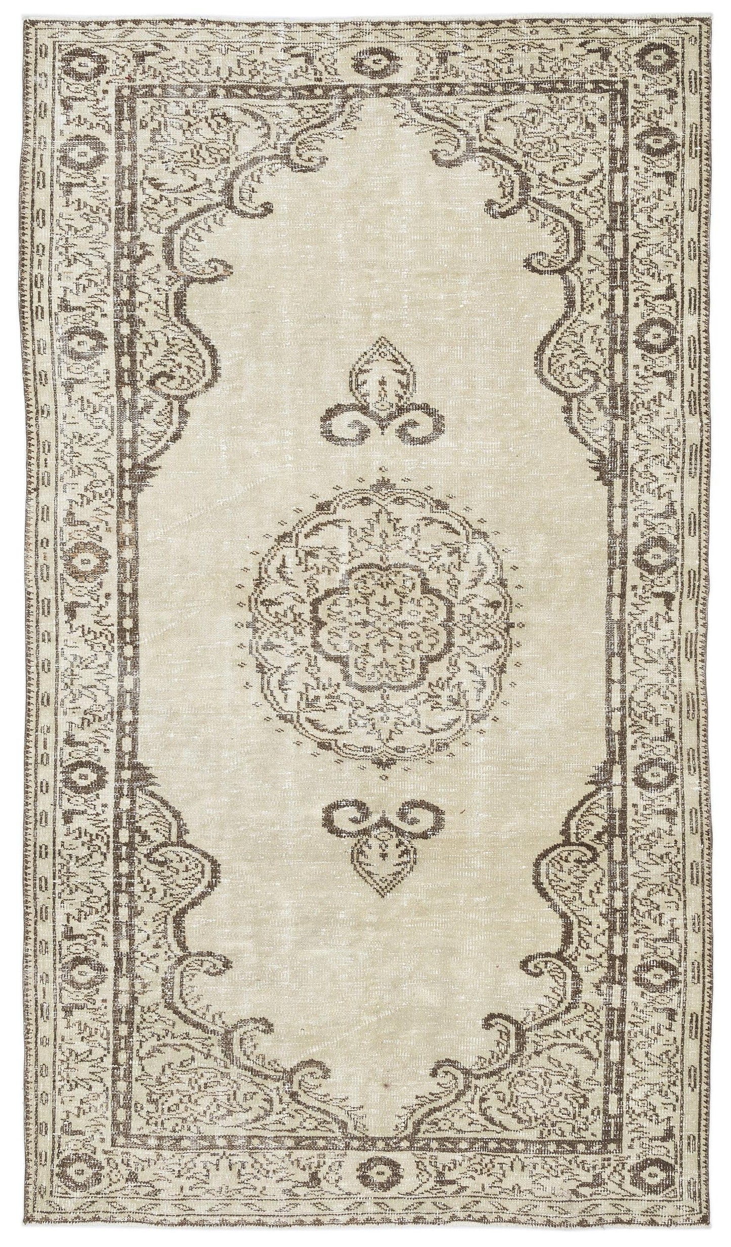 Stoane - Vintage Medallion Rug - 5'5 X 9'7