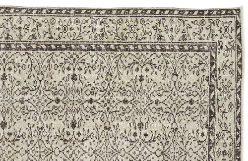 Load image 1 in gallery view. Heukita - Vintage Floral Rug - 5'4 X 9'1